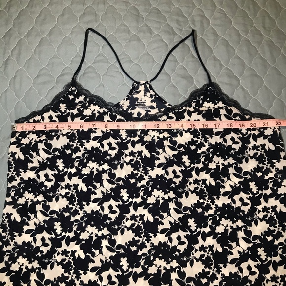 Women’s NY&Co Floral and Lace Cami Tank - Picture 12 of 13